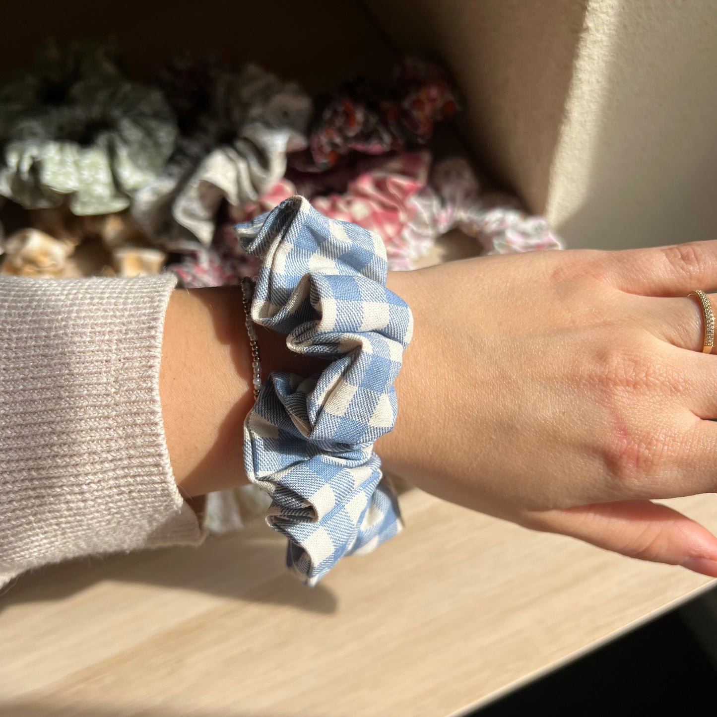 Chouchou vichy bleu grands carreaux